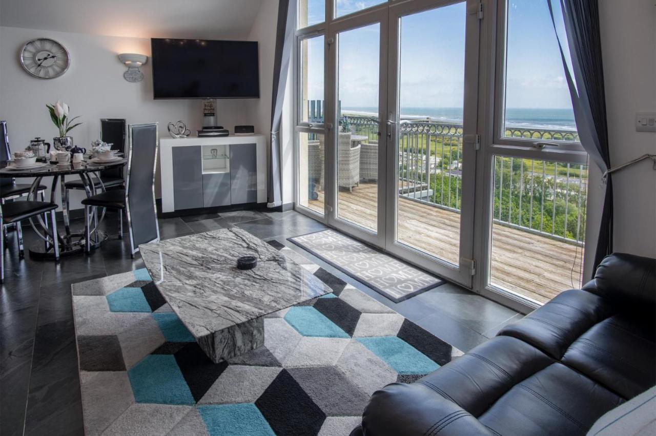 Nautilus - 2 Bedroom Apartment - Pendine Buitenkant foto