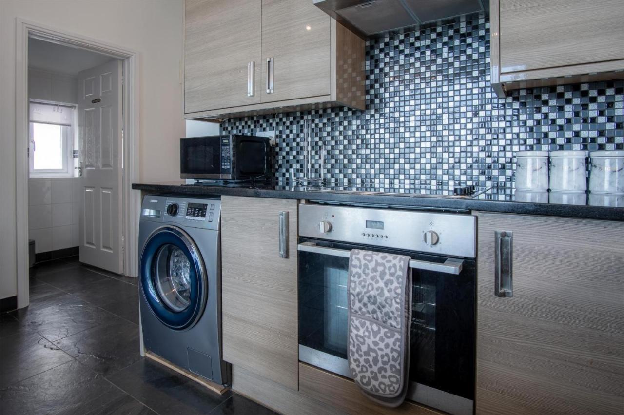 Nautilus - 2 Bedroom Apartment - Pendine Buitenkant foto